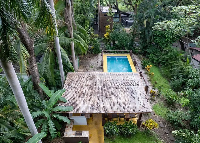 Spacious 3-bedroom Coastal With Shared Pool, Outdoor Living & Steps To Playa Potrero (Guanacaste)